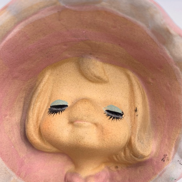 Vintage UCTCI Bisque Girl With Big Pink Bonnet &
Dress Sitting by Vase Figurine - Picture 12 of 12